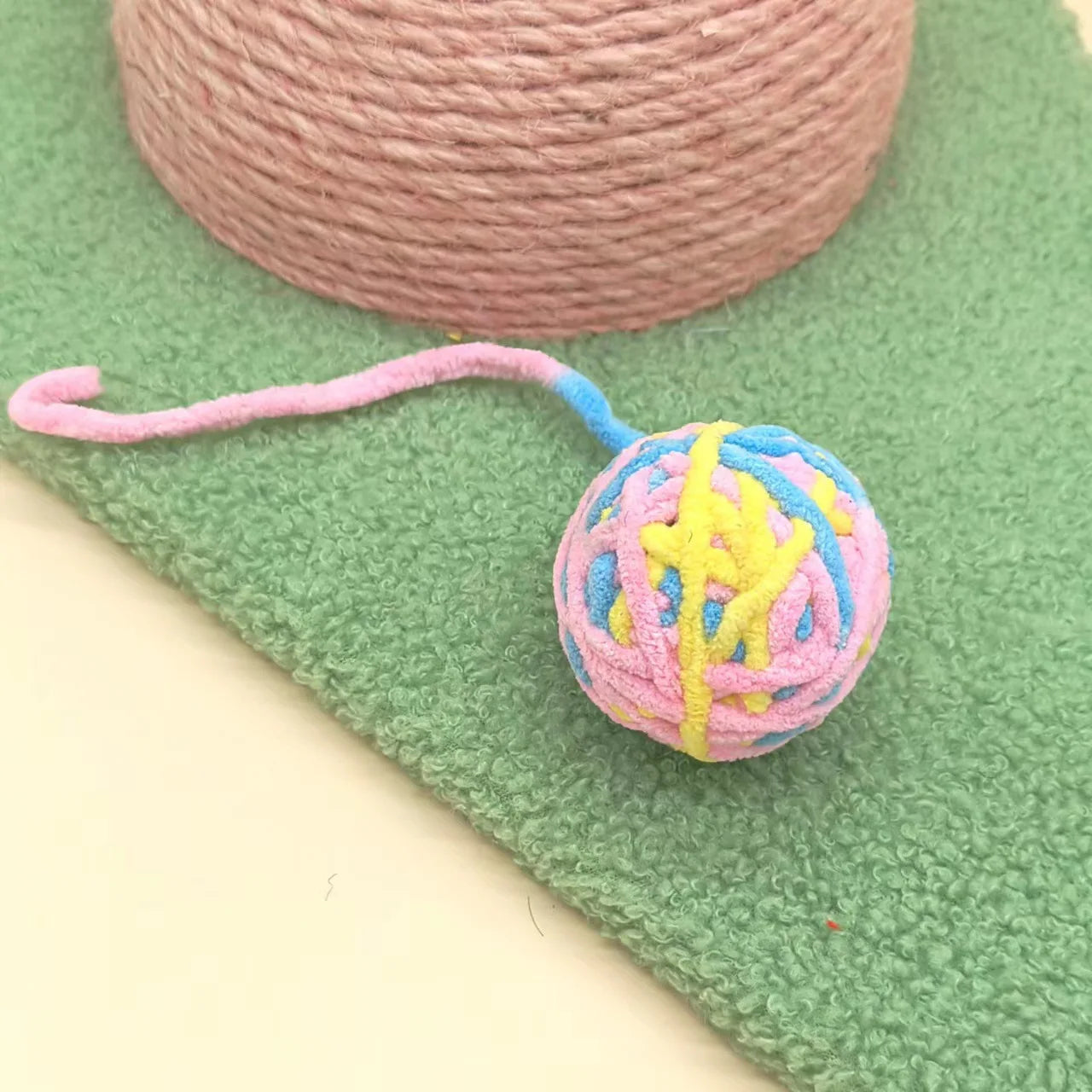 Cat toys designed for solo entertainment
