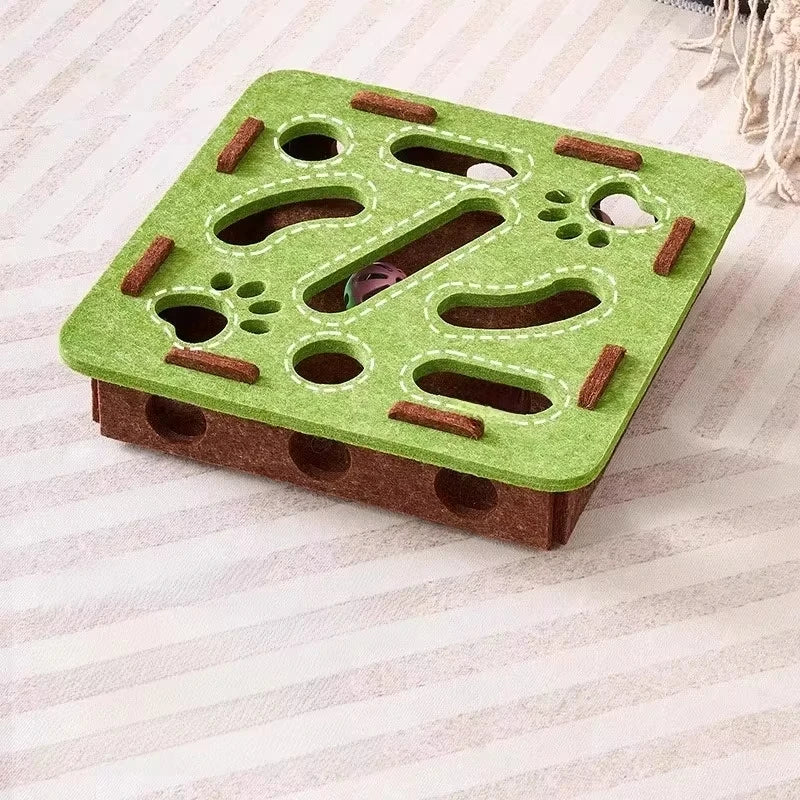 Indoor cat activity toy with felt design