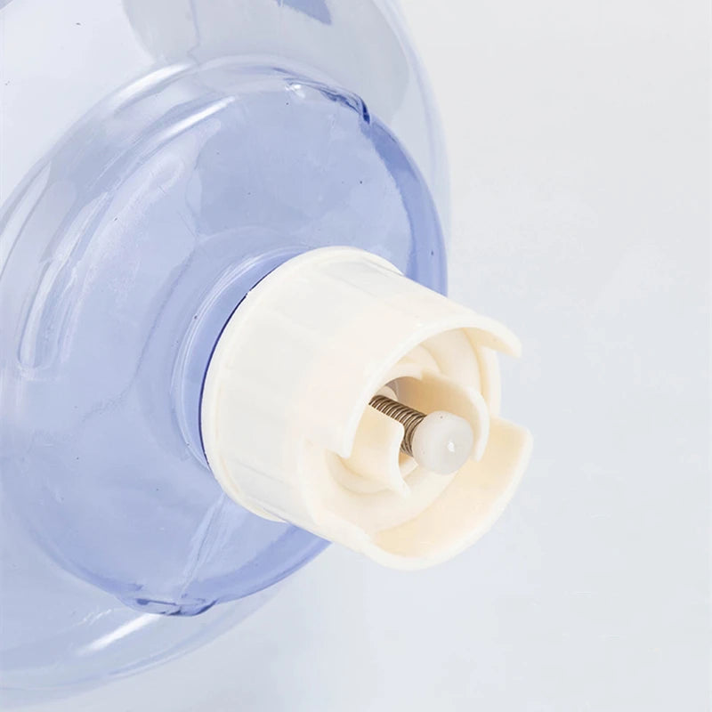 Dog and cat feeding bowl with water dispenser